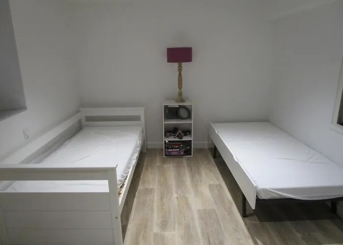 Maison 2 Chambres, Acces Direct Plage, Centre-ville Des Sables-d'olonne - Fr-1-197-356 *