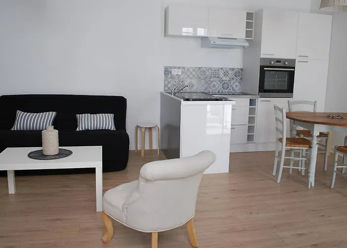 Apartmán Maison 2 Chambres, Acces Direct Plage, Centre-ville Des Sables-d'olonne - Fr-1-197-356