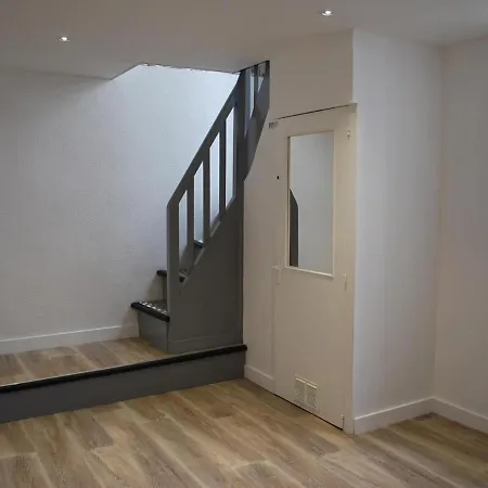 Appartement Les Sables-d'olonne, 3 Pièces, 6 Personnes - Fr-1-197-356 *