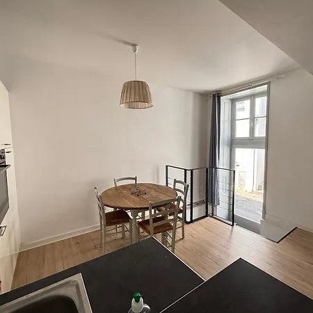 Maison 2 Chambres, Acces Direct Plage, Centre-ville Des Sables-d'olonne - Fr-1-197-356 Apartamento