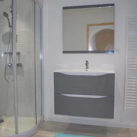 Apartamento Maison 2 Chambres, Acces Direct Plage, Centre-ville Des Sables-d'olonne - Fr-1-197-356 *